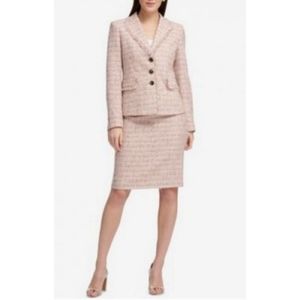 DKNY FRINGE TWEED SKIRT SUIT 🆕